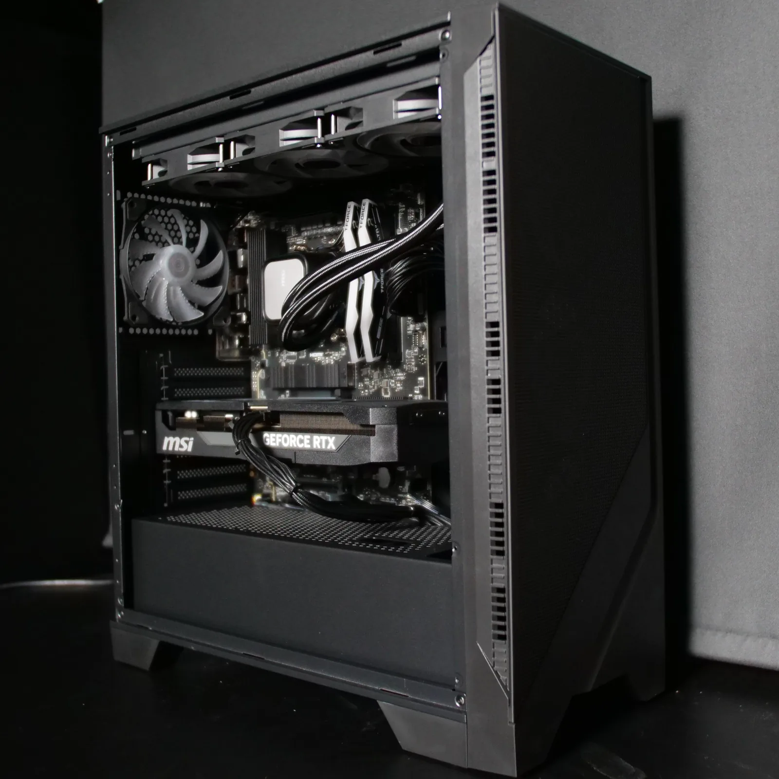 MSI Pano Black