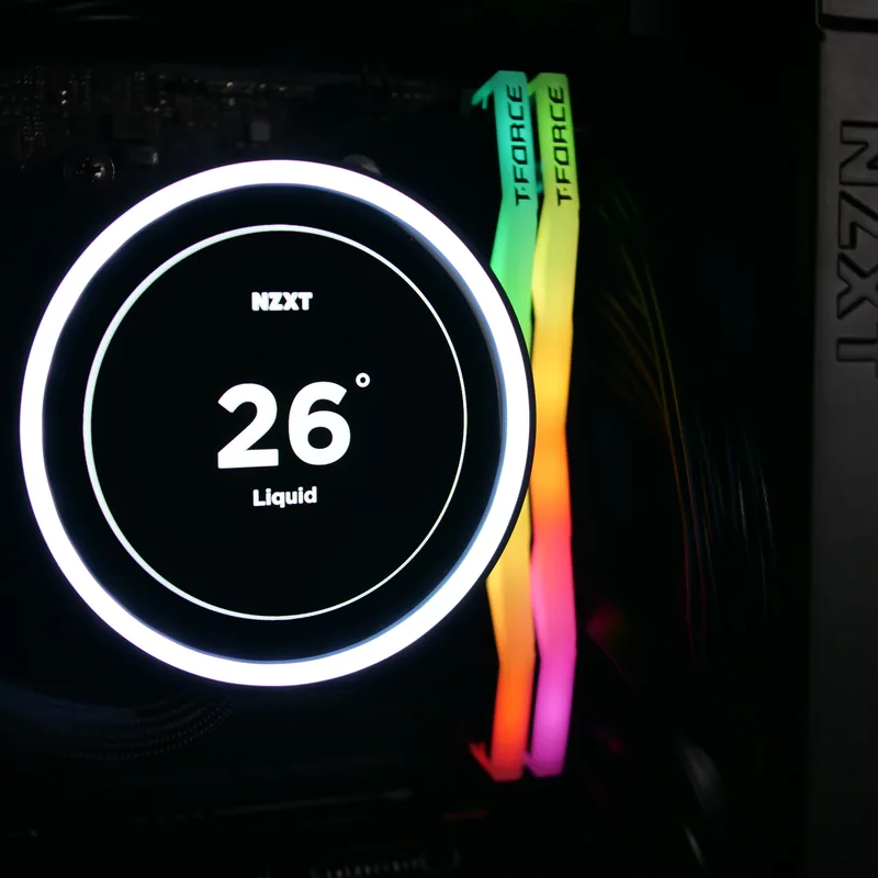 NZXT Kraken mit Display und RGB-Arbeitsspeicher im H2