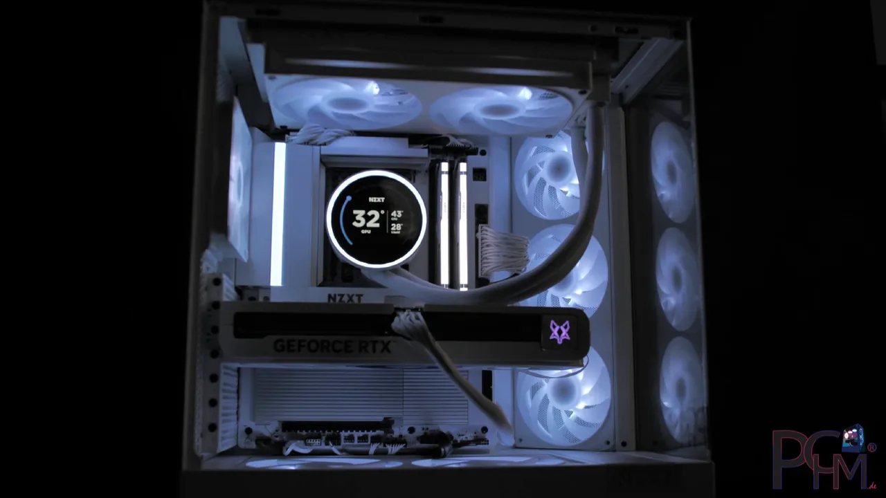 NZXT H6 Flow in Weiß, beleuchteter Beispielaufbau