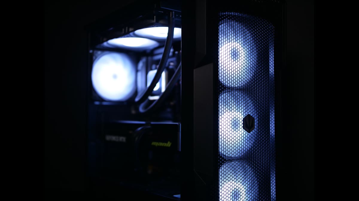 Endorfy Regnum Black Build by PCHM