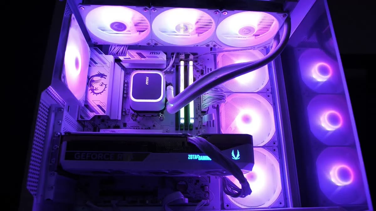 MSI PANO 130R White Gaming-PC