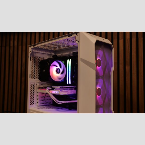 Budget eSport Gaming PC - White Build mit i5 I RTX 4060 I 32GB DDR5