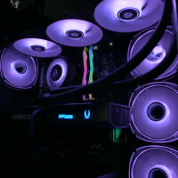 MAKI PLAYOFFS High-End Gaming & Streaming PC | Black | RTX 5070ti | Ryzen 7 | Konfigurierbar