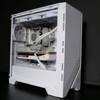 MSI High-End PC 320R WHT I 7800X3D I RTX 5070ti I 32GB D5 I EXPRESS