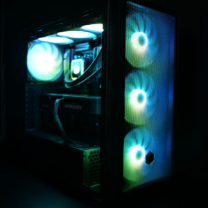 High-End Gaming PC Endorfy I ARX 700 I RTX 5080 I 7800X3D I 