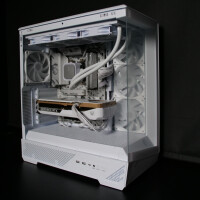 MSI High-End PC 130R WHT I 9800X3D I RTX 5070ti I 32GB D5